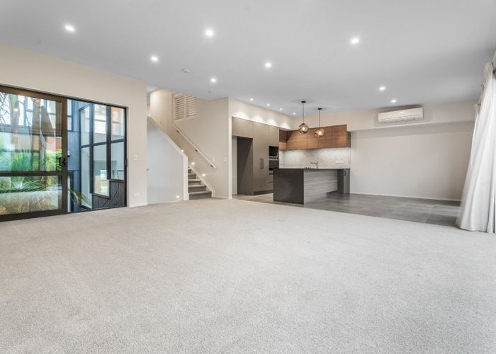  at 8 Gateway Avenue, Beachlands, Manukau City, Auckland