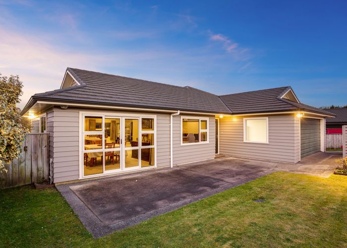  at 3 Catlins Glen, Aotea, Porirua, Wellington