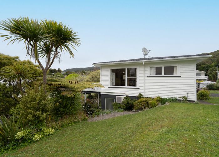  at 115 Oriel Avenue, Tawa, Wellington