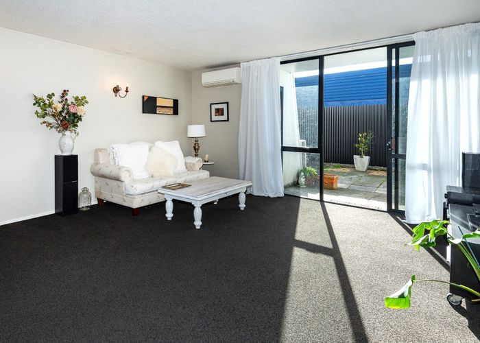  at 2/88 Antigua Street, City Centre, Christchurch City, Canterbury