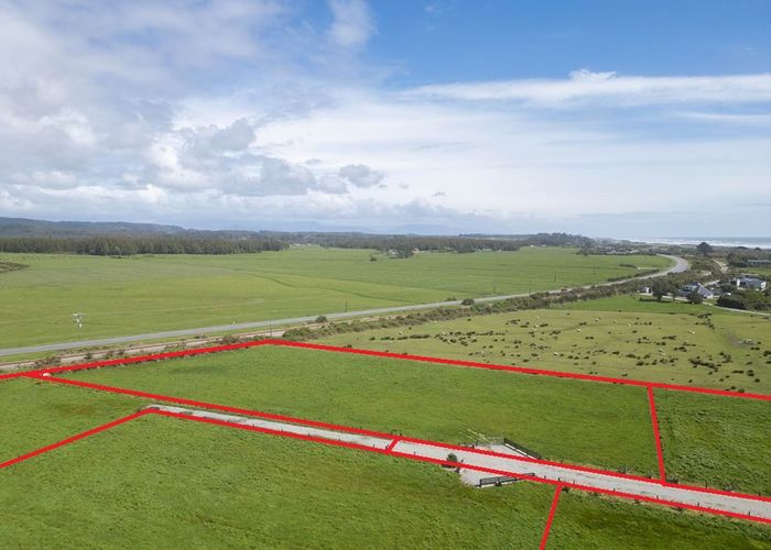  at 2-6/52 Greyhound Road, Hokitika, Westland, West Coast