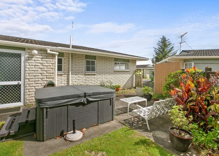  at 1/9 Tukapa Street, Westown, New Plymouth