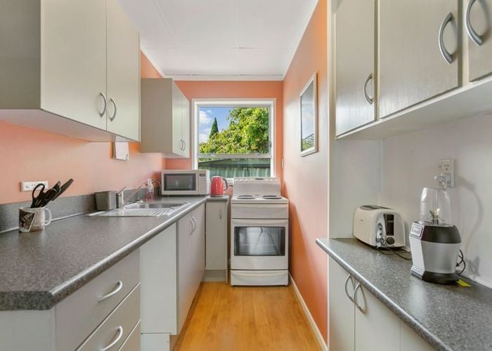  at 8/49A Amaru Road, One Tree Hill, Auckland City, Auckland