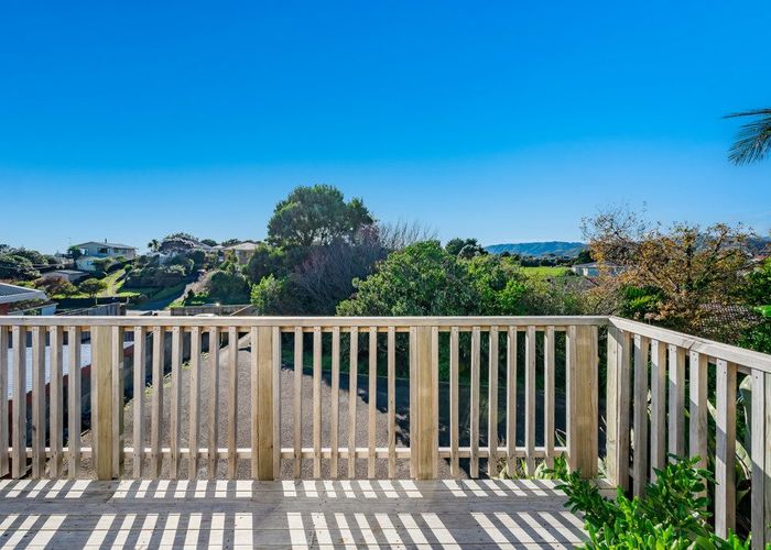  at 14 Kowhai Grove, Raumati Beach, Kapiti Coast, Wellington