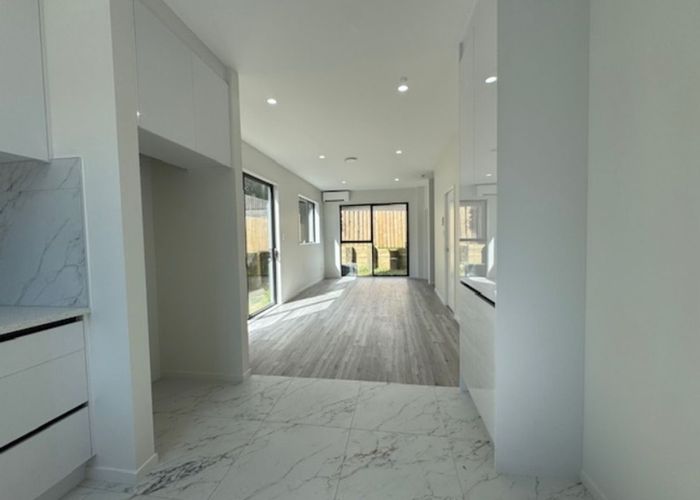  at 18D Addington Avenue, Manurewa, Manukau City, Auckland