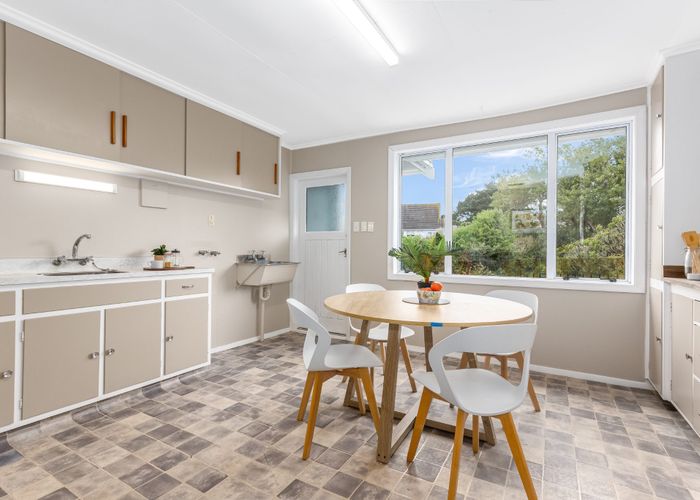  at 15 Kapiti Crescent, Titahi Bay, Porirua