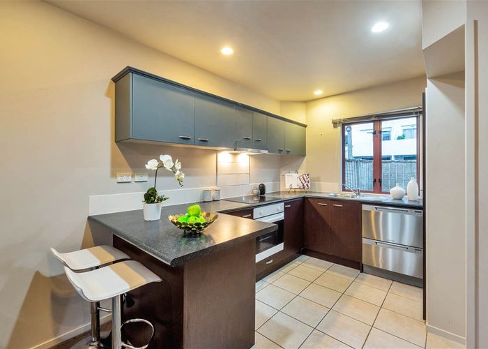  at 42 Winery Way, Henderson, Auckland