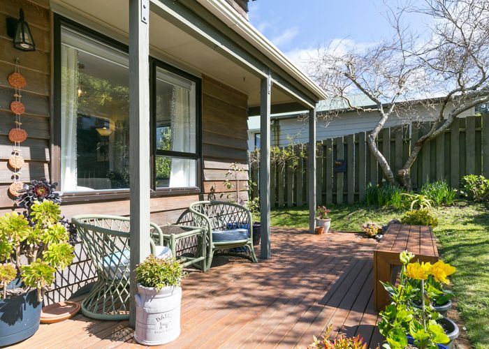  at 85 Percy Dyett Drive, Karori, Wellington