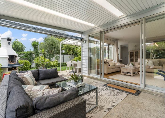  at 9a Sharon Road, Waiake, North Shore City, Auckland