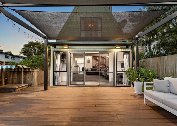 at 4/99 Verran Road, Birkenhead, Auckland
