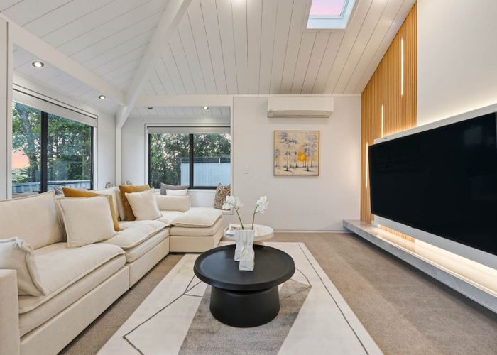  at 45 Pohutukawa Avenue, Shelly Park, Manukau City, Auckland