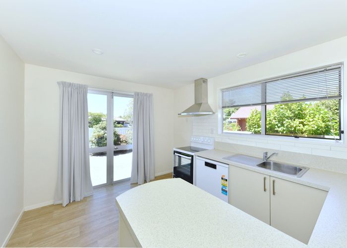  at 1 & 2/16 Mulberry Place, Redwood, Christchurch City, Canterbury