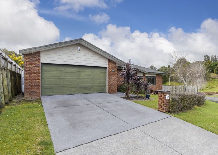  at 5 Rotokare Crescent, Whalers Gate, New Plymouth, Taranaki