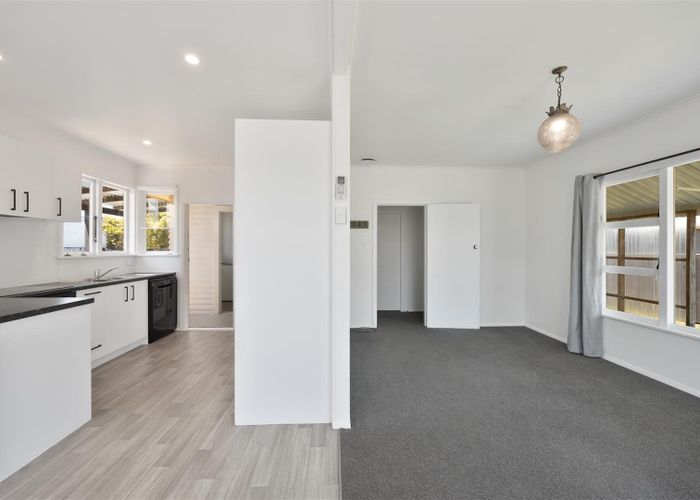  at 16 Nixon Street, Hamilton East, Hamilton