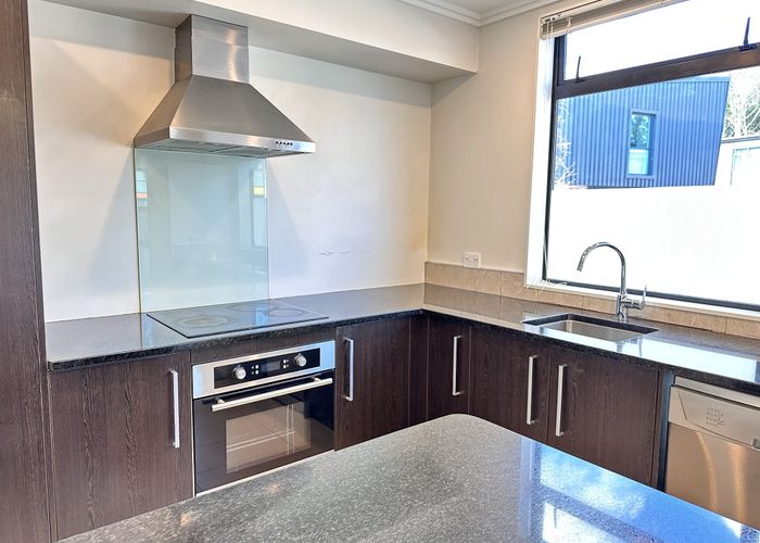  at 182 Flat Bush School Road, East Tamaki, Manukau City, Auckland