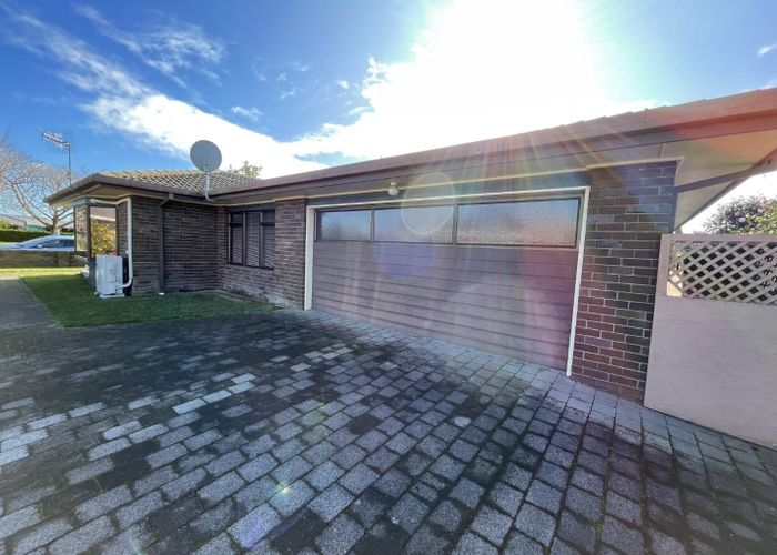  at 1/402 King Street South, Hastings Central, Hastings, Hawke's Bay