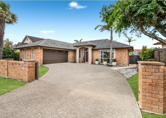  at 243 Kilkenny Drive, East Tamaki Heights, Auckland