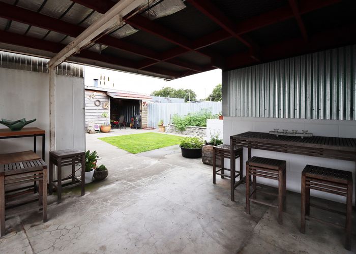  at 6 Victoria Street, Carterton