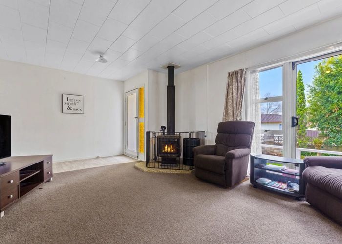  at 23 Redcrest Avenue, Papakura, Papakura, Auckland