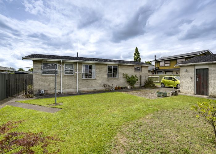  at 8 Dundee Drive, Flaxmere, Hastings
