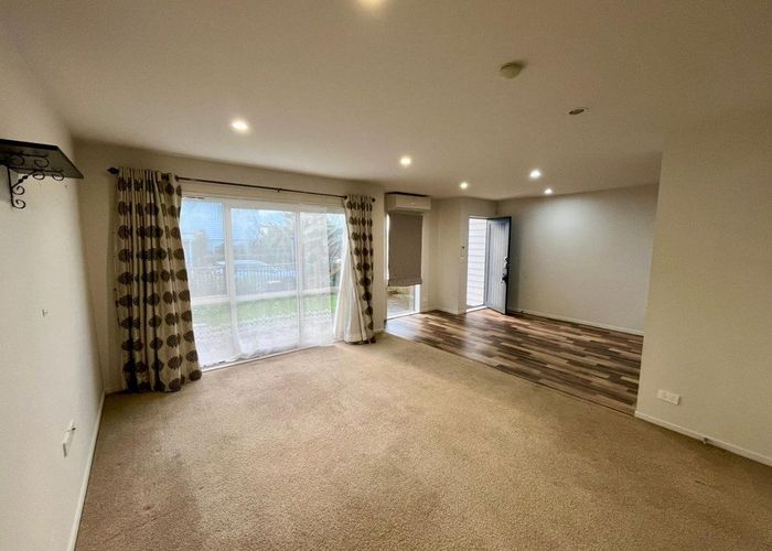  at 25 Apple Orchard Way, Sunnyvale, Waitakere City, Auckland