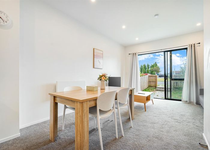  at 2/96 Walmsley Road, Mangere Bridge, Manukau City, Auckland