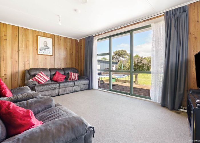  at 18 Mariner Street, Mangere, Auckland