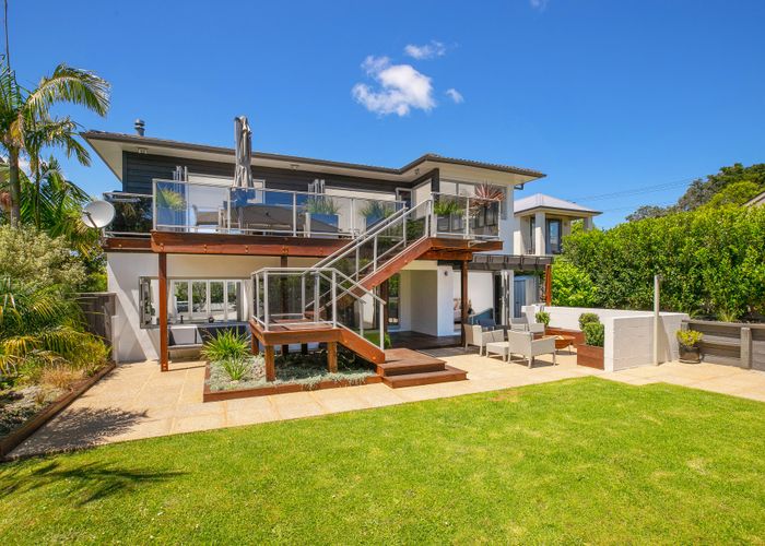  at 4 Newell Street, Point Chevalier, Auckland