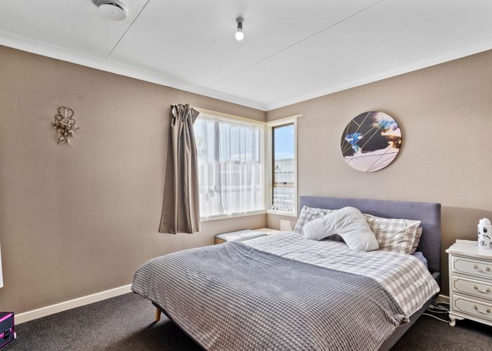  at 220 Conyers Street, Strathern, Invercargill