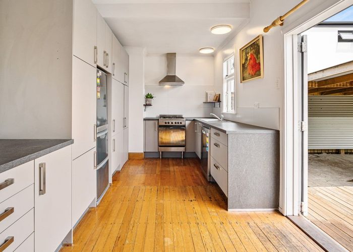  at 132 Olliviers Road, Phillipstown, Christchurch