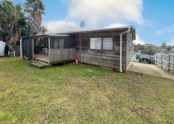  at 20B Thornlow Street, Glendene, Waitakere City, Auckland