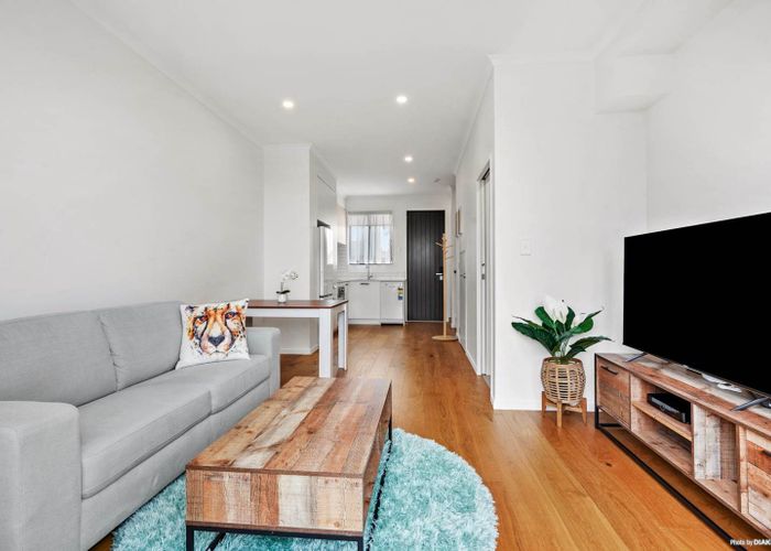  at 93 Waipuhinui Way, Wiri, Manukau City, Auckland
