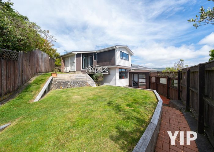 at 16 Carluke Street, Paparangi, Wellington, Wellington