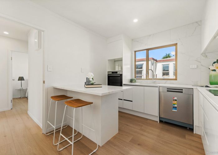  at 10/41 Woodward Road, Mount Albert, Auckland City, Auckland