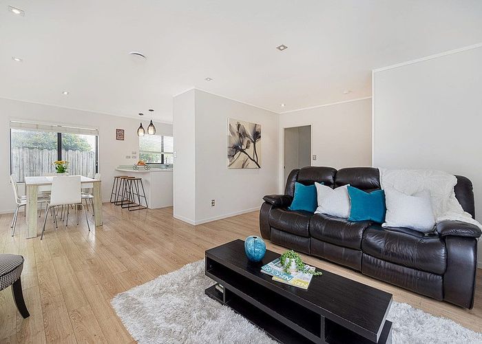  at 8 Ifield Court, Burswood, Manukau City, Auckland