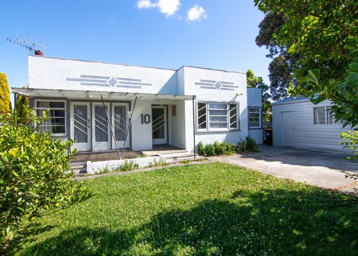  at 10 Pahiatua Street, Hokowhitu, Palmerston North