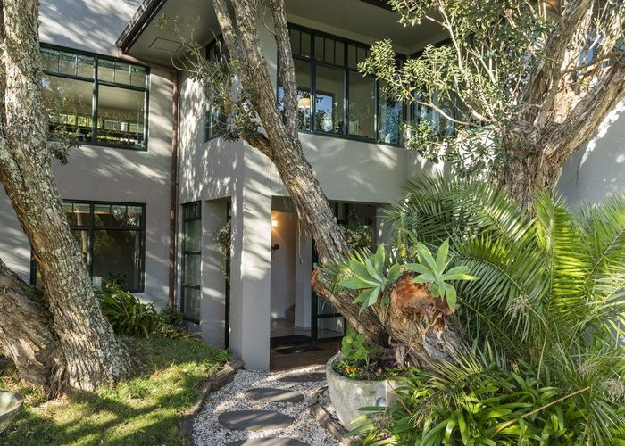  at 56A Wairoa Road, Narrow Neck, Auckland