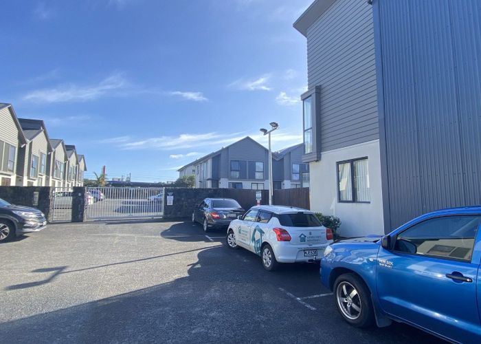  at 17/51 Ireland Road, Panmure, Auckland