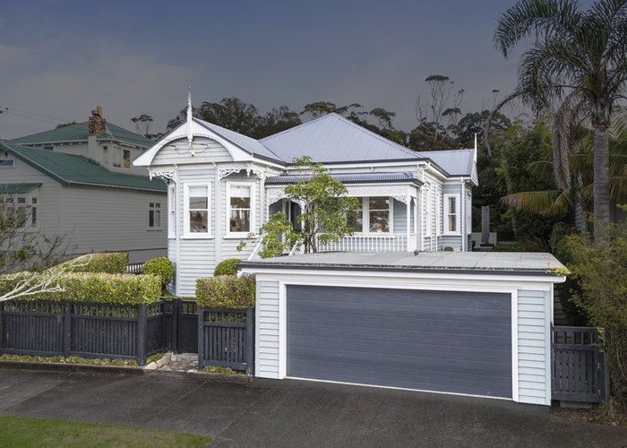  at 36 Springfield Road, Morningside, Auckland