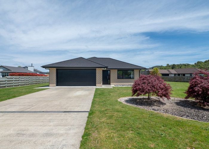  at 27 Pukeko Way, Kinloch, Taupo, Waikato