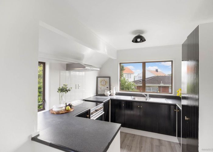  at 2/313 Mount Albert Road, Mount Roskill, Auckland