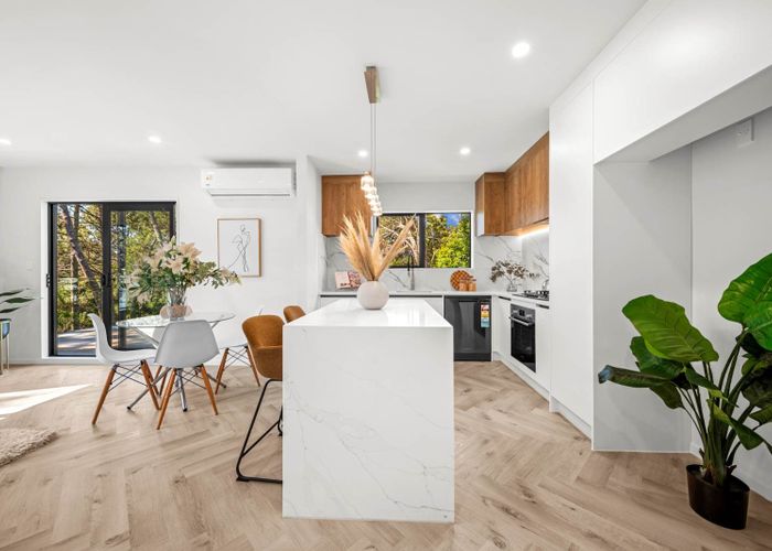  at 5A  Saddleback Rise, Murrays Bay, North Shore City, Auckland