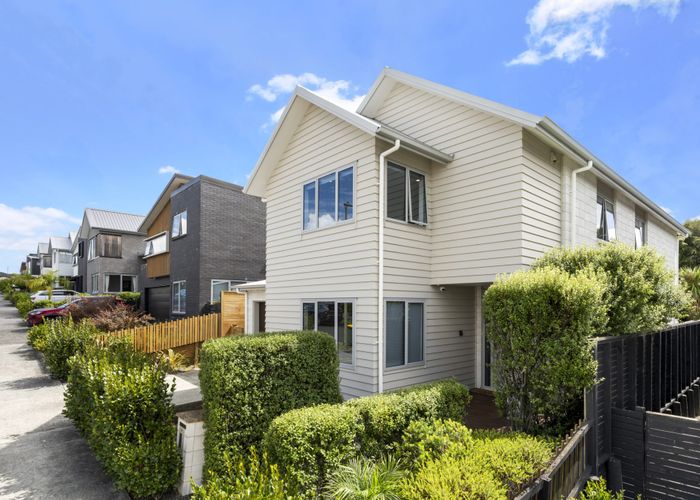  at 9 Tihema Lane, Westgate, Waitakere City, Auckland