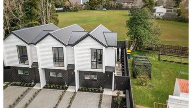  at 4D Weetman Drive, Browns Bay, Auckland