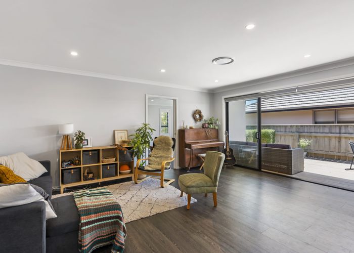  at 153 John Burke DR, Aotea, PORIRUA