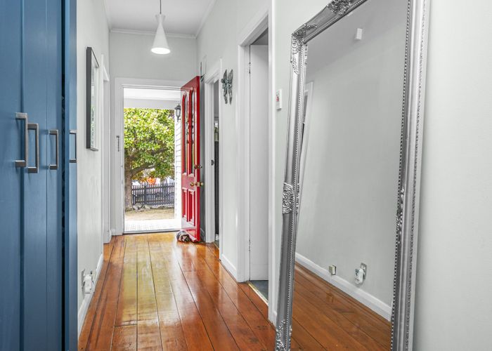  at 18 Rangipawa Road, One Tree Hill, Auckland