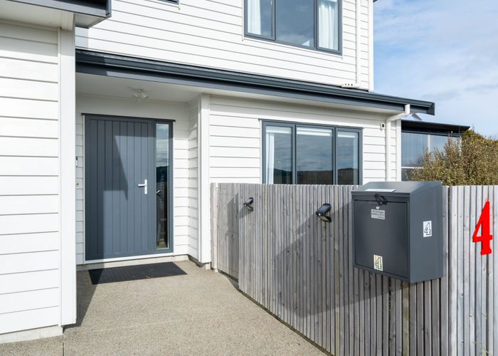  at 4 Antigua Way, Grenada Village, Wellington, Wellington
