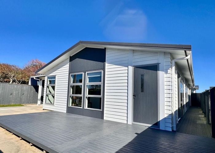  at 84a Queens Road, Glen Avon, New Plymouth, Taranaki