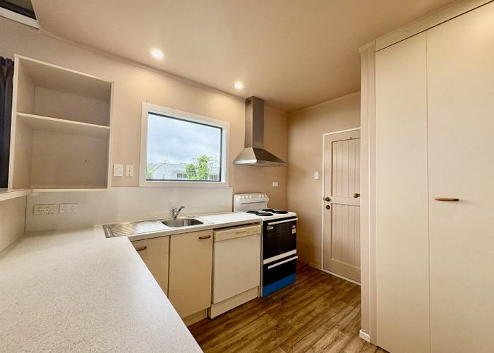  at 104a  Allington Road, Karori, Wellington, Wellington