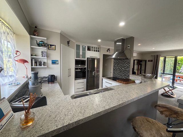  at 17 Showgate Ave, Sockburn, Christchurch City, Canterbury